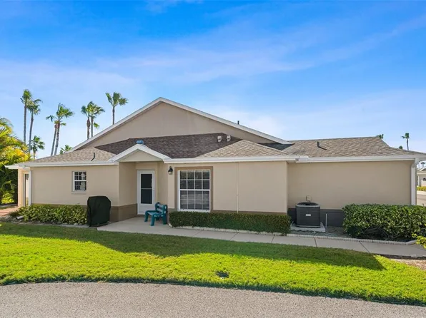 2907 Captains Ct, Palmetto, FL 34221