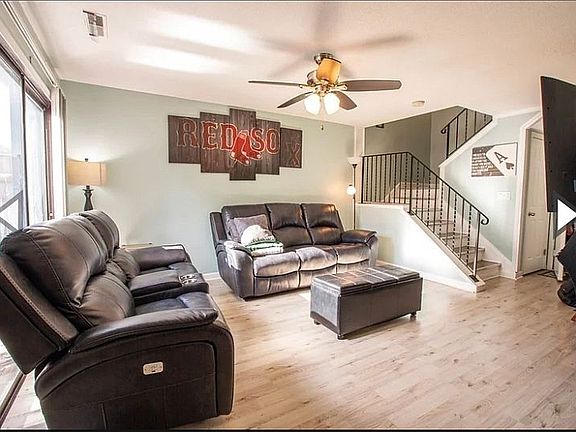 3rd image of 167 Greenbrook Dr