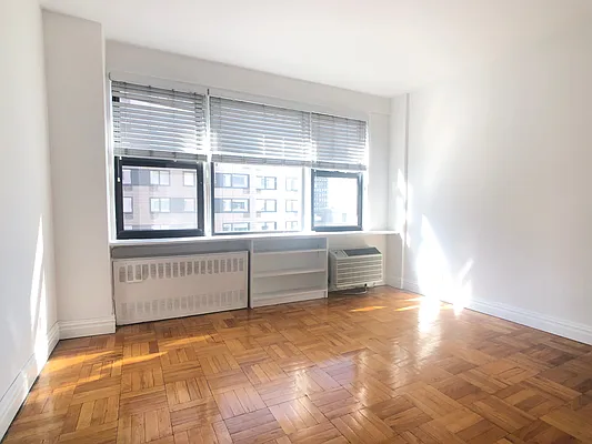 Rented by Douglas Elliman | media 13