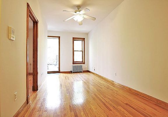 4th image of 157 W 76th St APT 3B
