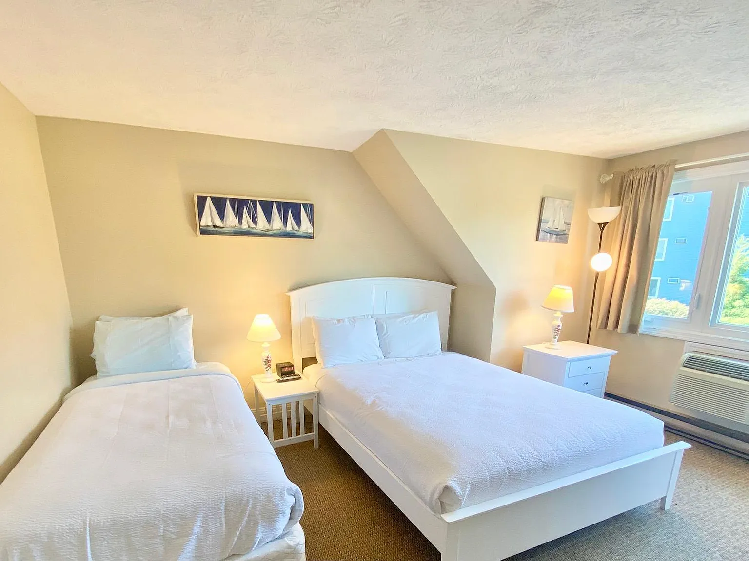 2 bed, 1260 sqft, $1,900 — Photo 1