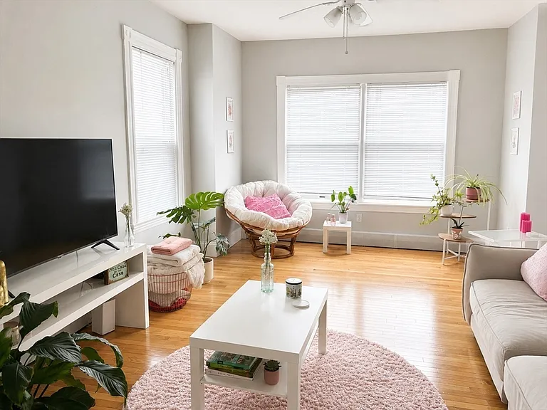 14 Hartland St #2 — Photo 3