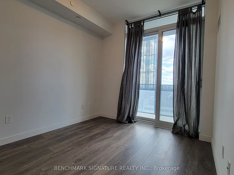8 Eglinton Ave E #3003 — Photo 7
