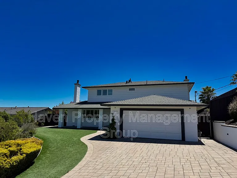 7420 Hansen Dr — Photo 1