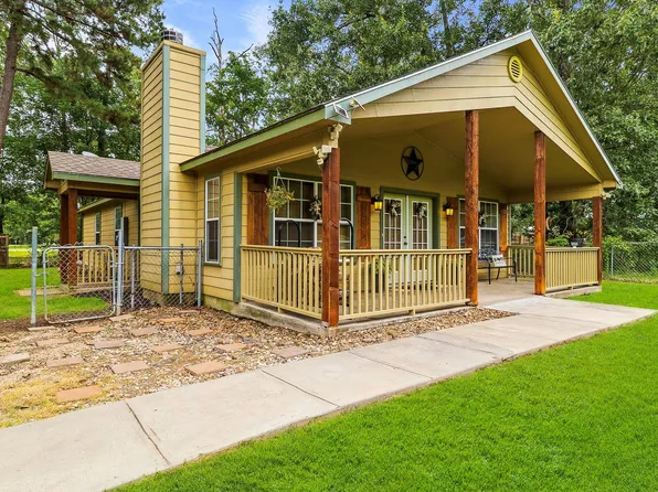 819 Hidden Oaks Dr, Pointblank, TX 77364