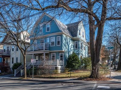 2 Four Ivy St #1, Cambridge, MA, 02138