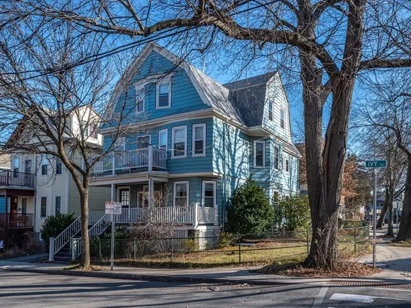 2-4 Ivy St #1, Cambridge, MA 02138