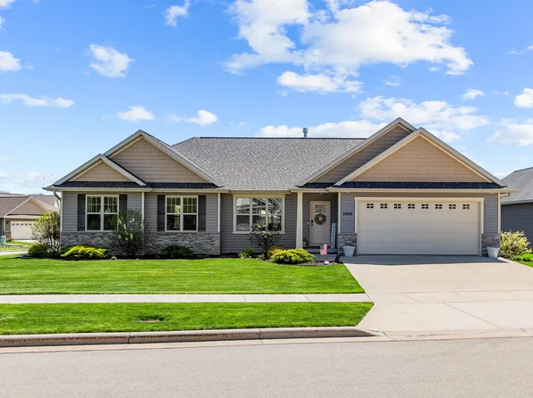 2949 Villa Way, Menasha, WI 54952