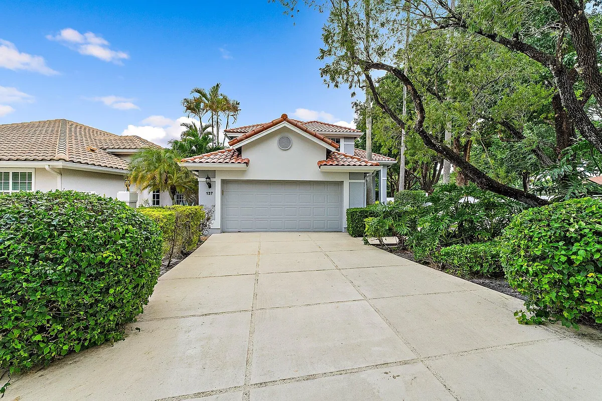 Building Photo - 137 Eagleton Ct