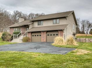 609 Liveoak Ct, Gray, TN 37615