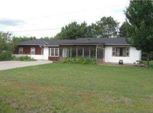 410 Elizabeth St W, Isanti, MN 55040