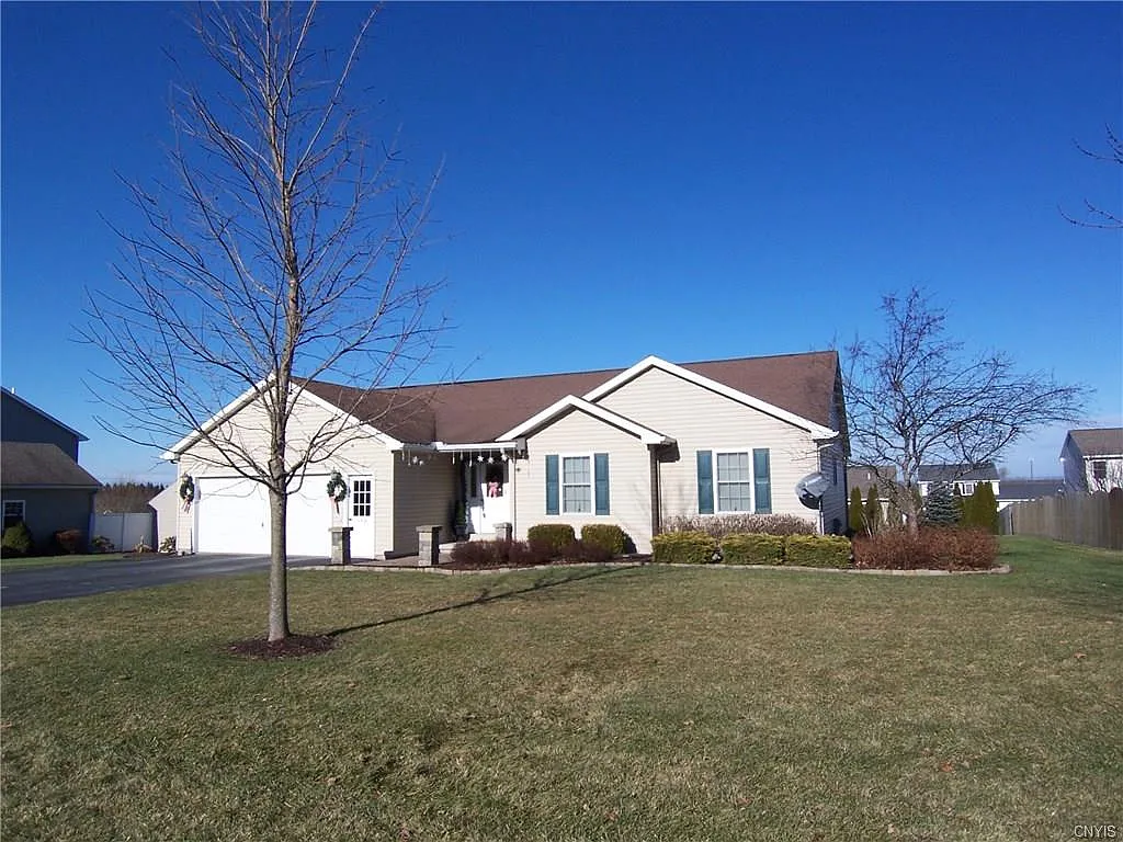 193 Driftwood Dr photo 1