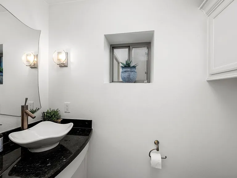 1210 Parkerhaven Ct — Photo 21