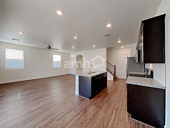 5th image of 1462 Garden Swing Ave