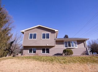 2508 Florence Ave, Burlington, IA 52601