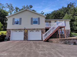 2205 Woodley Hollow Rd, Montoursville, PA 17754