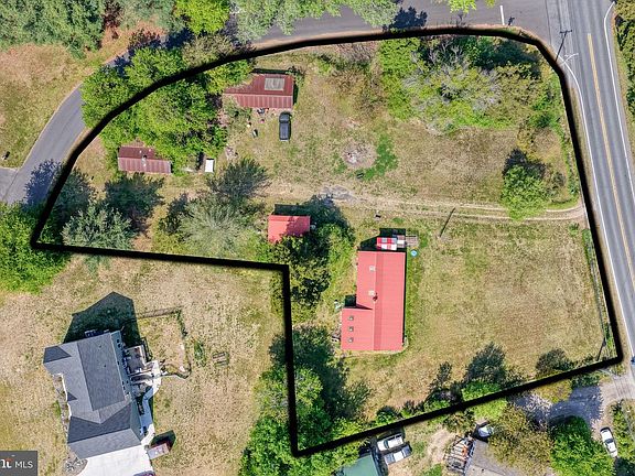 2nd image of 3448 Irish Hill Rd