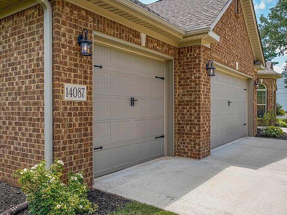3rd image of 14087 Leafmore Dr SE