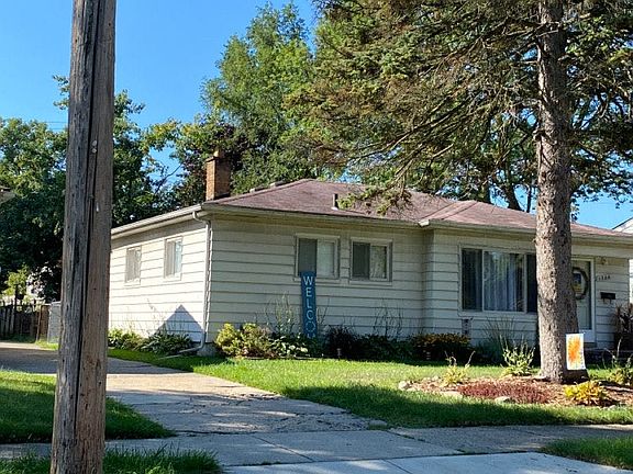 3rd image of 1508 Millard Ave