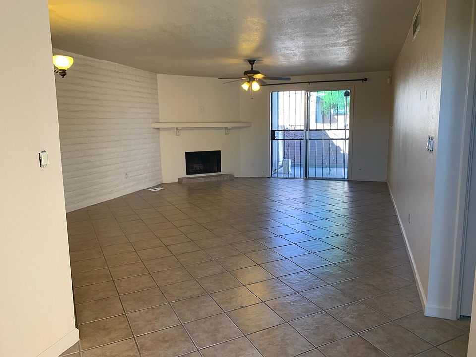 Living/dining area from front door