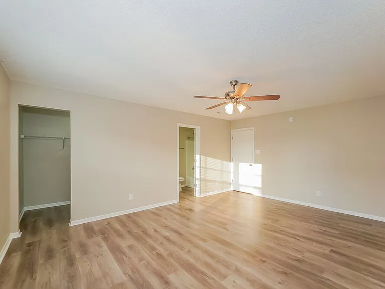 10387 Fairmont Ln — Photo 10