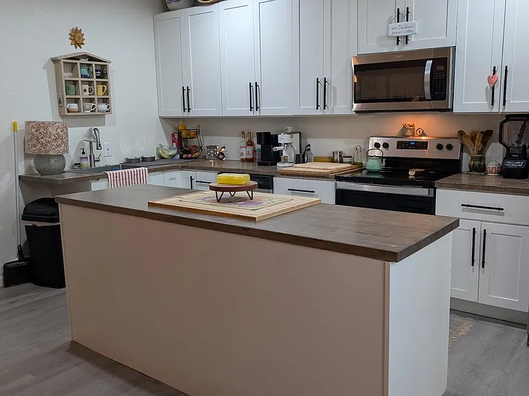 5946 E 154th Pl — Photo 3