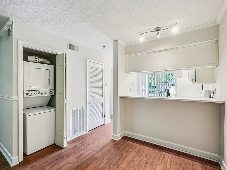 Spanish Trace Apartments — Photo 15
