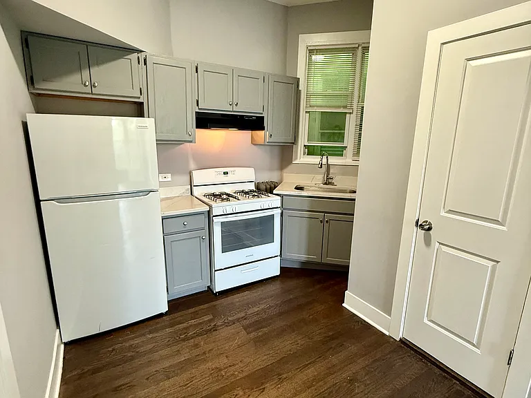 324 Lake St #2F — Photo 6
