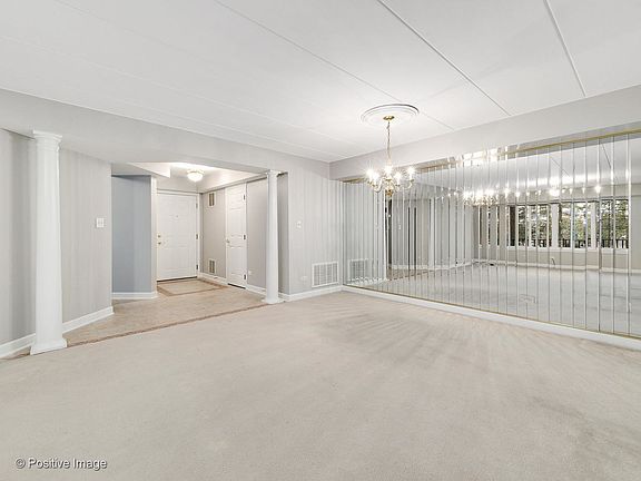 5th image of 5645 S Cass Ave APT 204