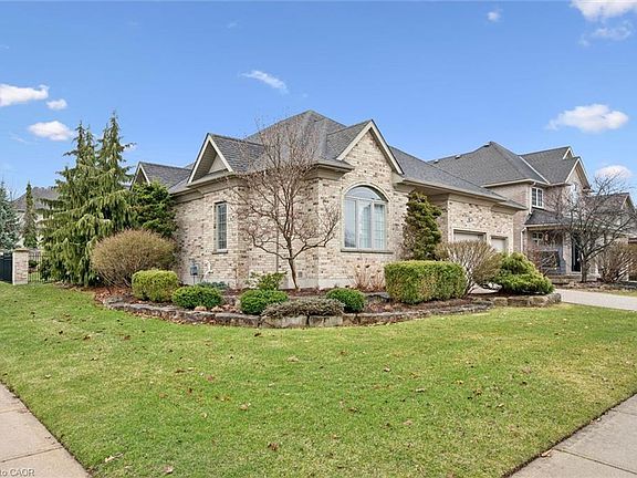 4th image of 285 Deer Ridge Dr