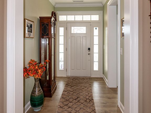 4th image of 716 Wildflower Ridge Rd
