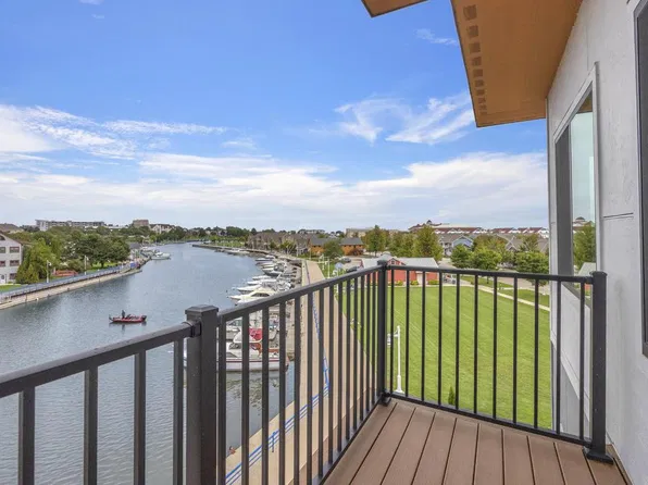 750 S Pier DRIVE #18, Sheboygan, WI 53081