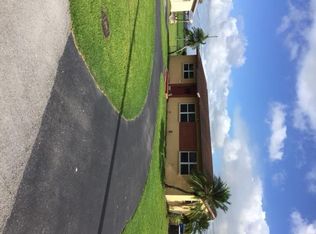 401 NE 3rd St, Belle Glade, FL 33430