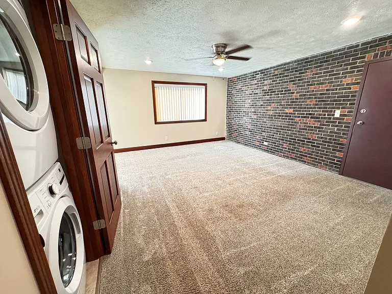 4402 S 27th St #6 — Photo 9