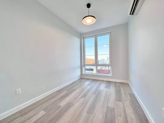 Rented by Elmord Management LLC | media 31