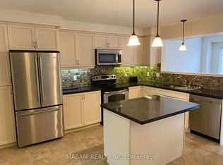 6 Sassafras St, Kitchener, ON N2N3S4