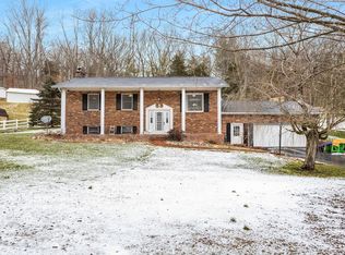 242 Valley Dr, Lebanon, VA 24266