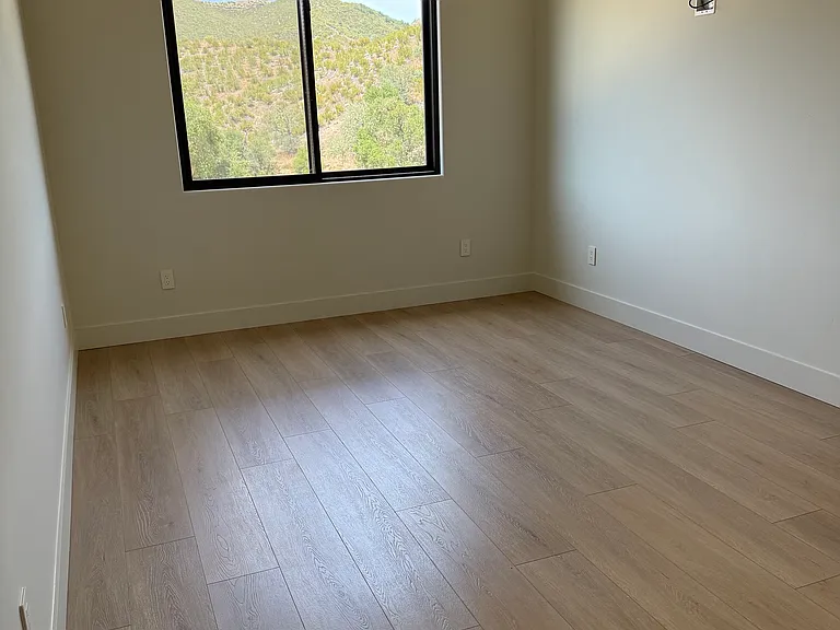 8598 Webster Rd — Photo 12