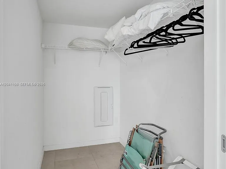 401 N Birch Rd #715 — Photo 35