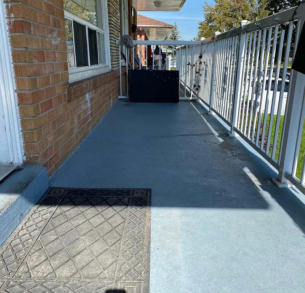 3 bed, $2,700 — Photo 1
