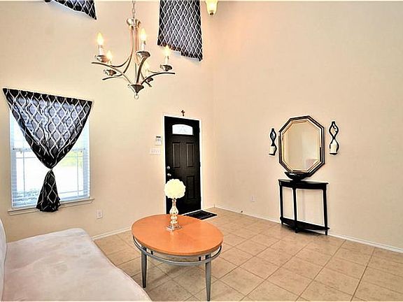 3rd image of 5426 Stonegate Dr