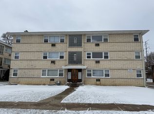 420 Beach Ave APT 1C, La Grange Park, IL 60526