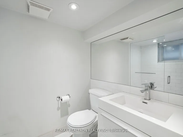 186 Wanless Ave — Photo 33