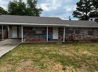 2057 S Cline Ave, Fayetteville, AR 72701