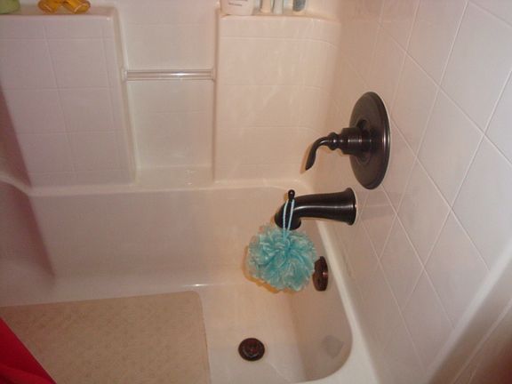 Guest B Tub