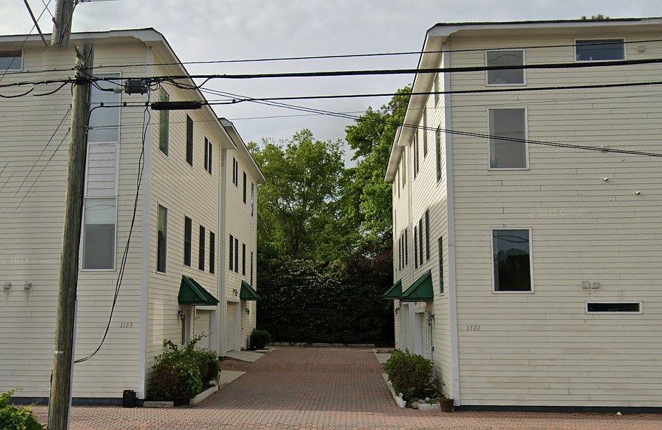 1113 S Birdneck is the back left unit shown in this picture.