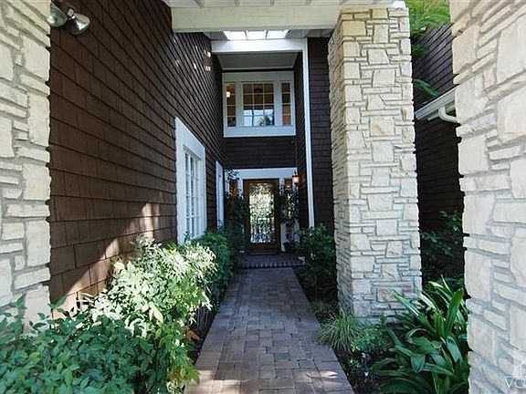 2nd image of 32030 Canterhill Pl