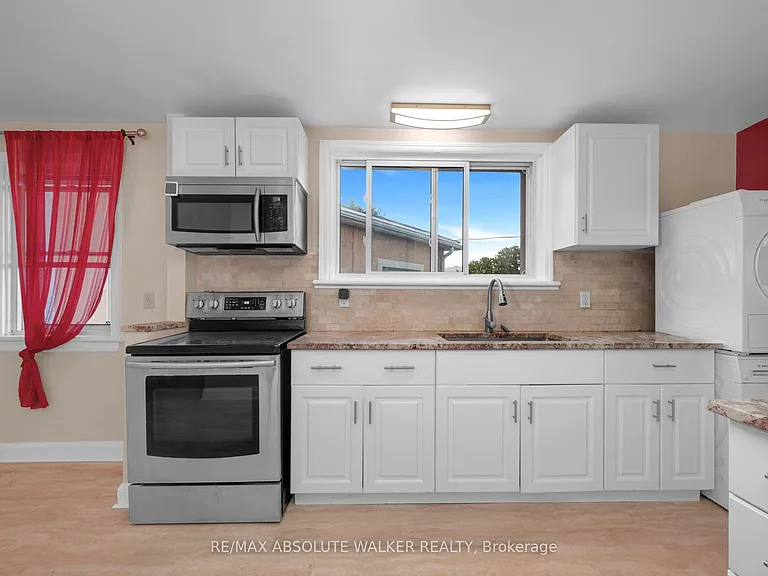 131 Dagmar Ave #3 — Photo 11