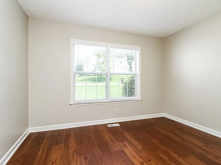 773 Dover Glen Dr — Photo 12