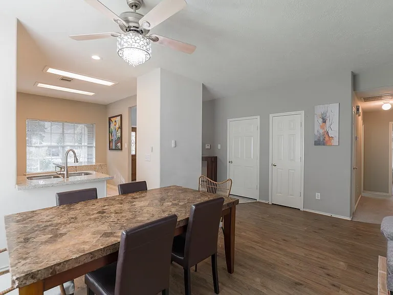 46 S Wynnoak Cir — Photo 17